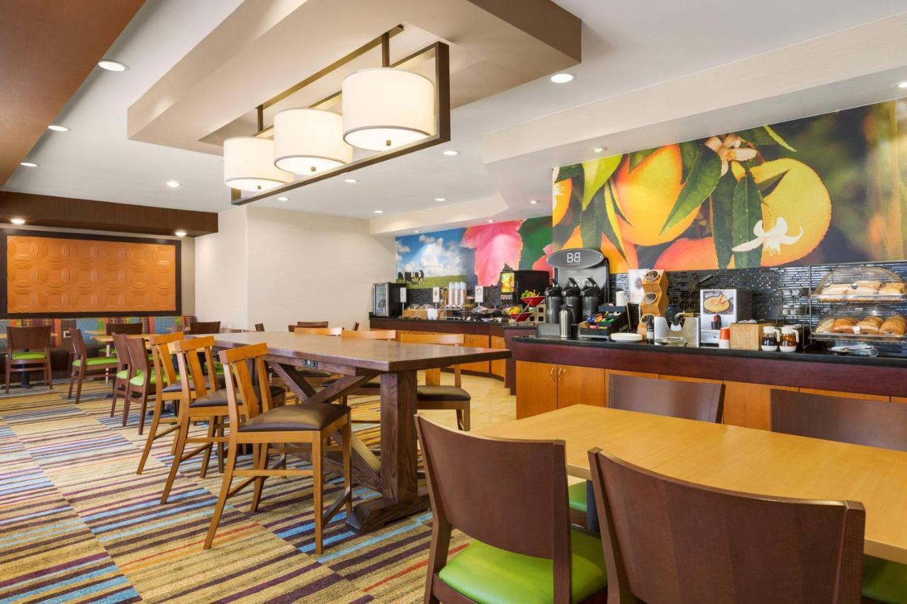 Comfort Inn & Suites Westfield Buitenkant foto