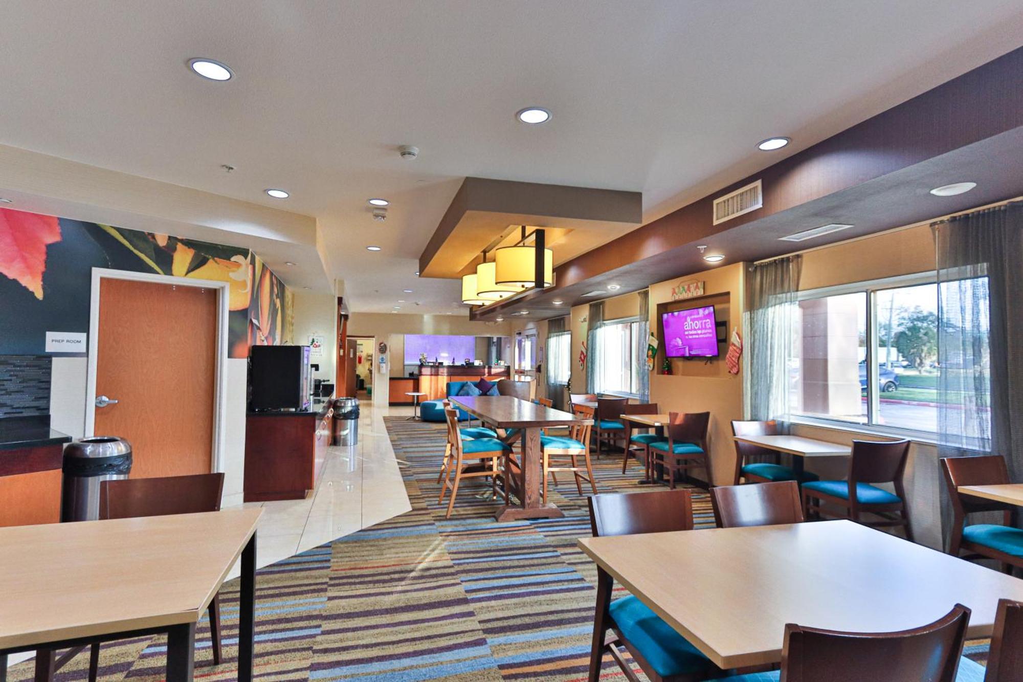 Comfort Inn & Suites Westfield Buitenkant foto