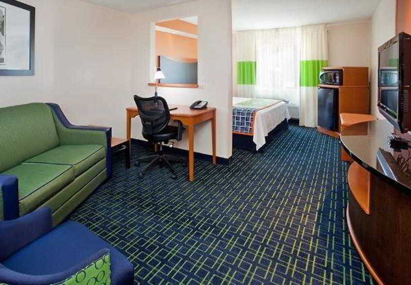 Comfort Inn & Suites Westfield Buitenkant foto